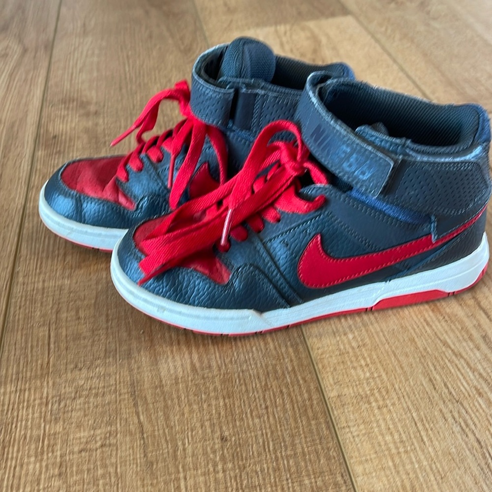 Kids Nike Court Borough Mid Shoes